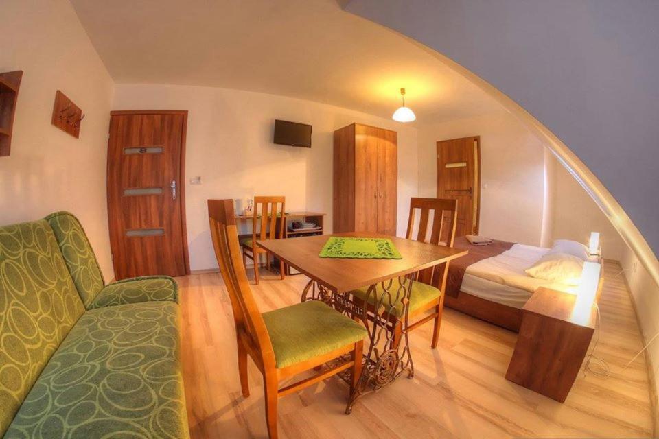 Flauta Ii Homestay Ustka